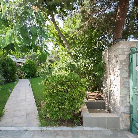 Apartment Nina's House