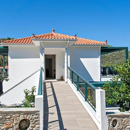 Nina's House * Achladies (Skiathos)