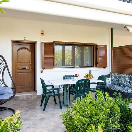 Nina's House Apartment Achladies (Skiathos)