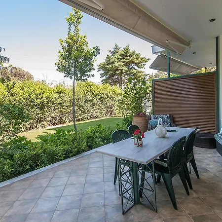 Nina's House
