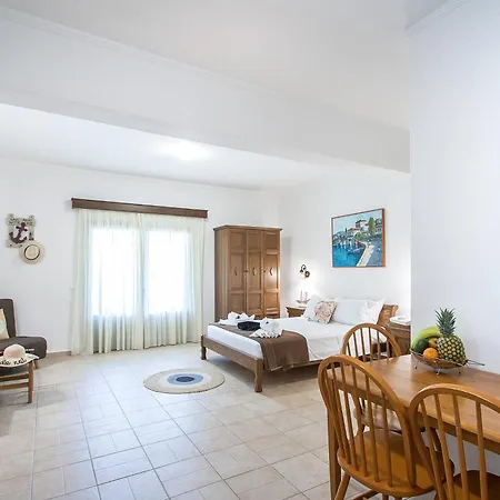 Nina's House Apartment Achladies (Skiathos)